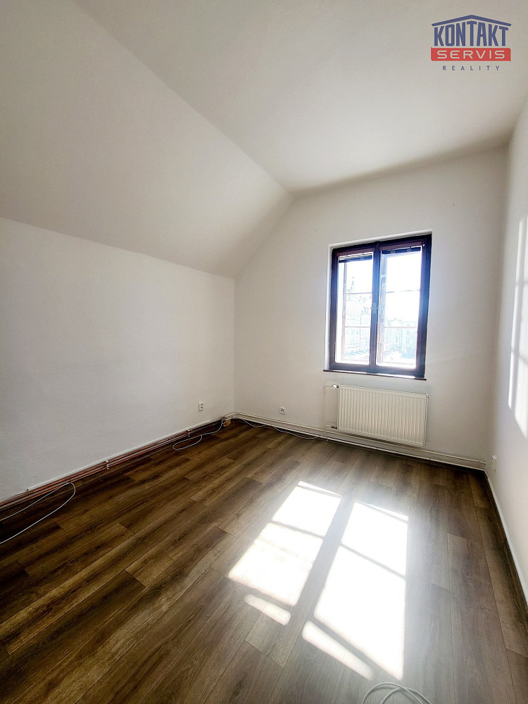 Pronájem bytu 3+1 70 m² — photo 4