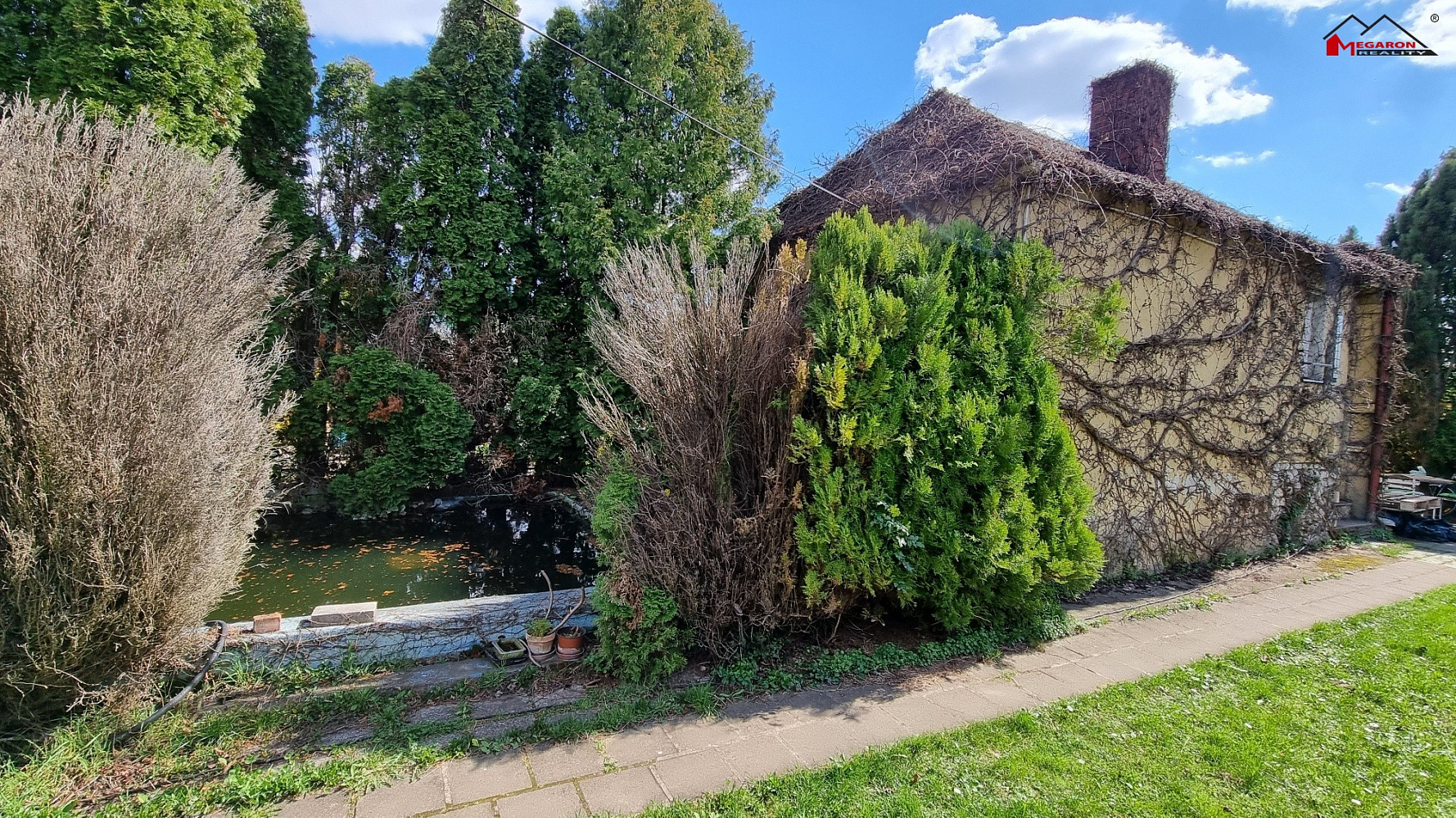 Zahrada se zděnou chatou a bazénem, pozemek 1373 m² – pohled 3