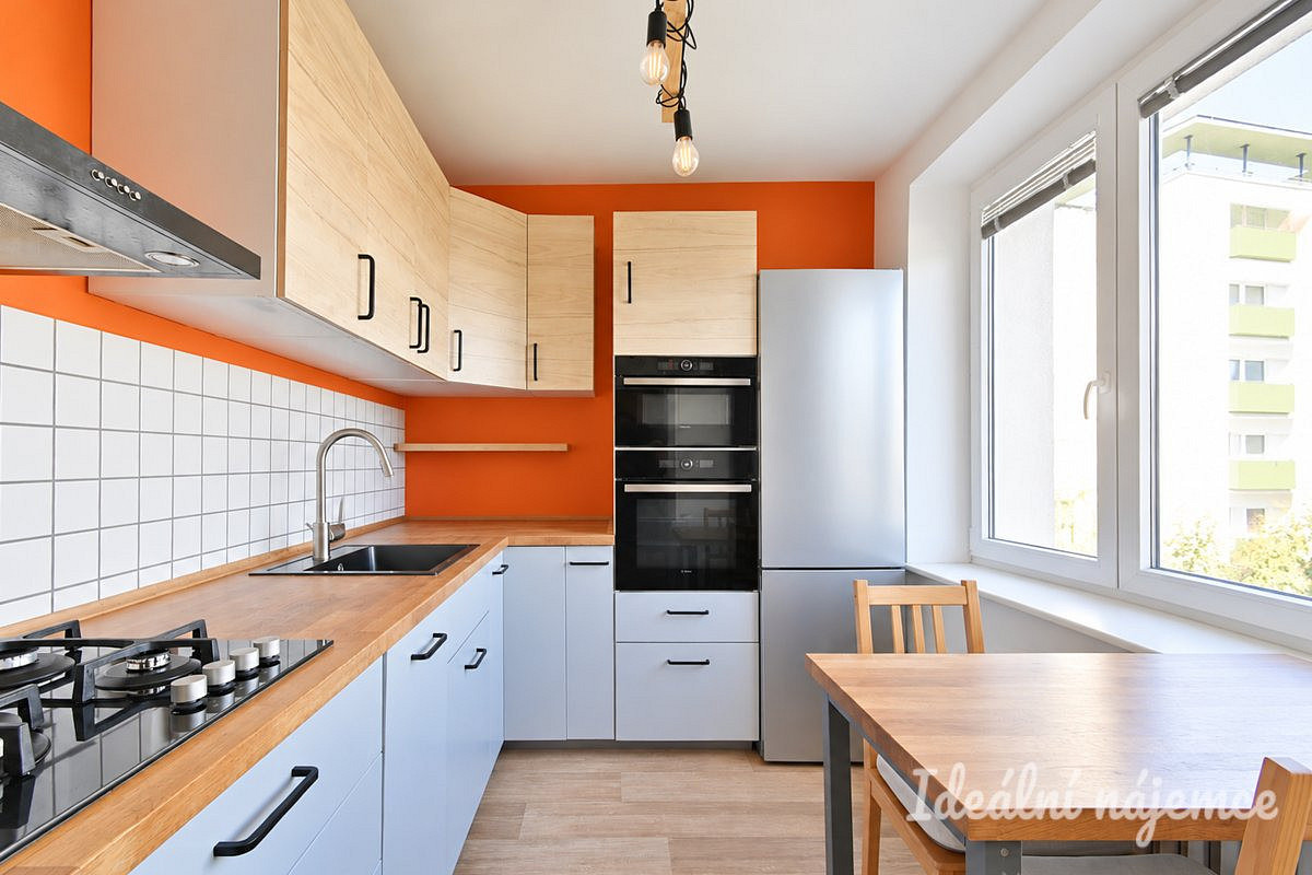 Pronájem bytu 2+1 54 m² – fotografie 2
