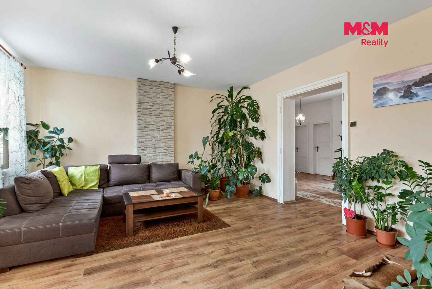 Prodej domu 300 m² s pozemkem 1 243 m² – fotografie 2