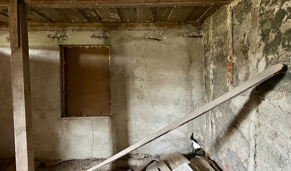 Prodej domu 173 m² s pozemkem 8 675 m², Staré Křečany – náhled fotky 8