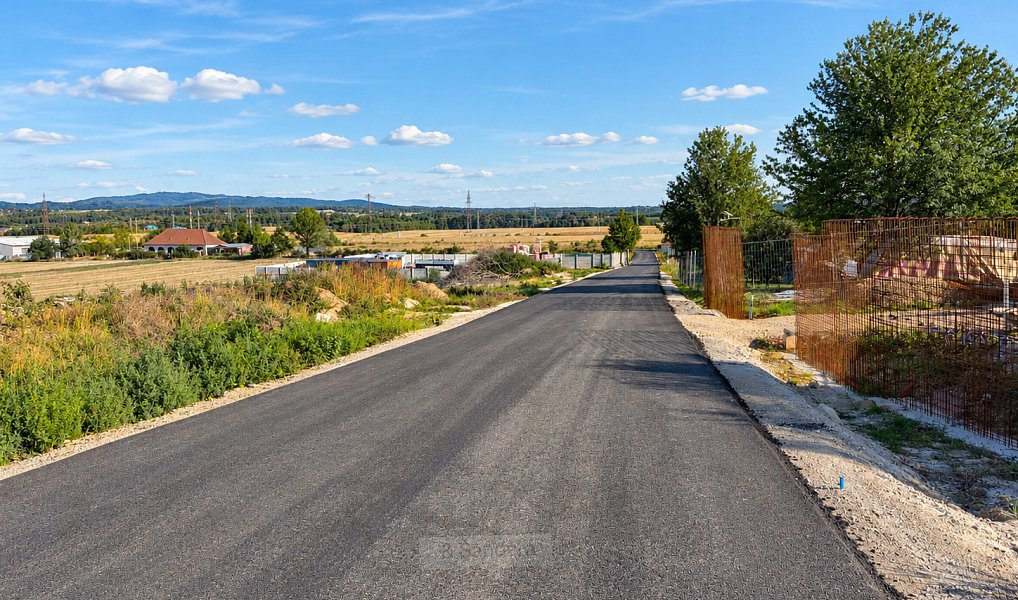 Prodej komerčního pozemku 11 525 m², Hůry – náhled fotky 6