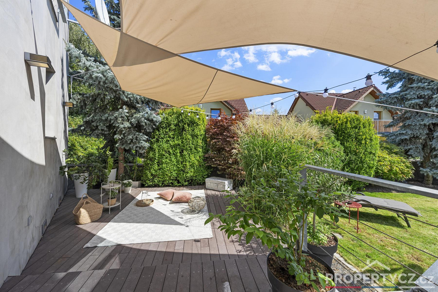 Prodej domu 345 m² s pozemkem 520 m² – fotografie 2