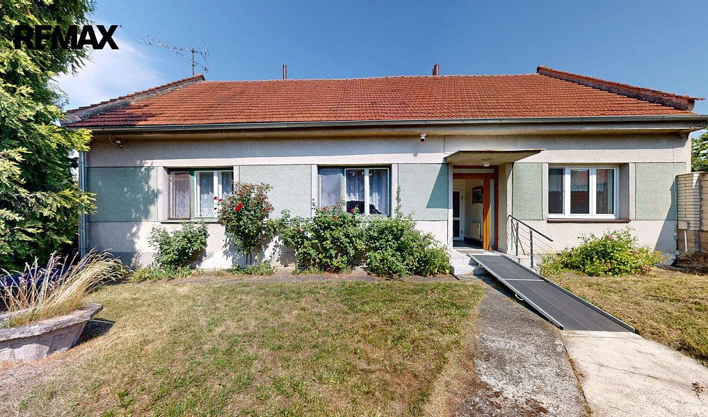 Prodej domu 130 m² s pozemkem 1 440 m², Roštín – náhled fotky 7