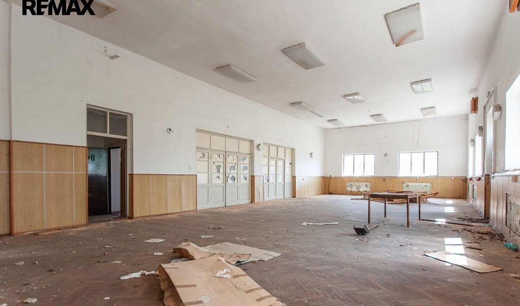 Pronájem skladovacích prostor 325 m², Bor – náhled fotky 11