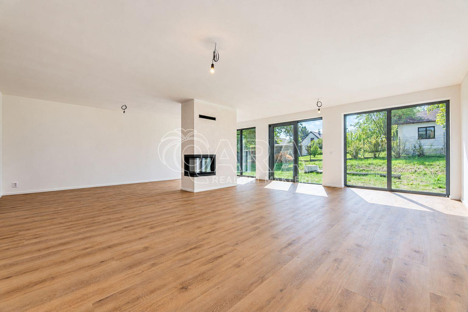 Prodej domu 259 m² s pozemkem 755 m² – fotografie 4
