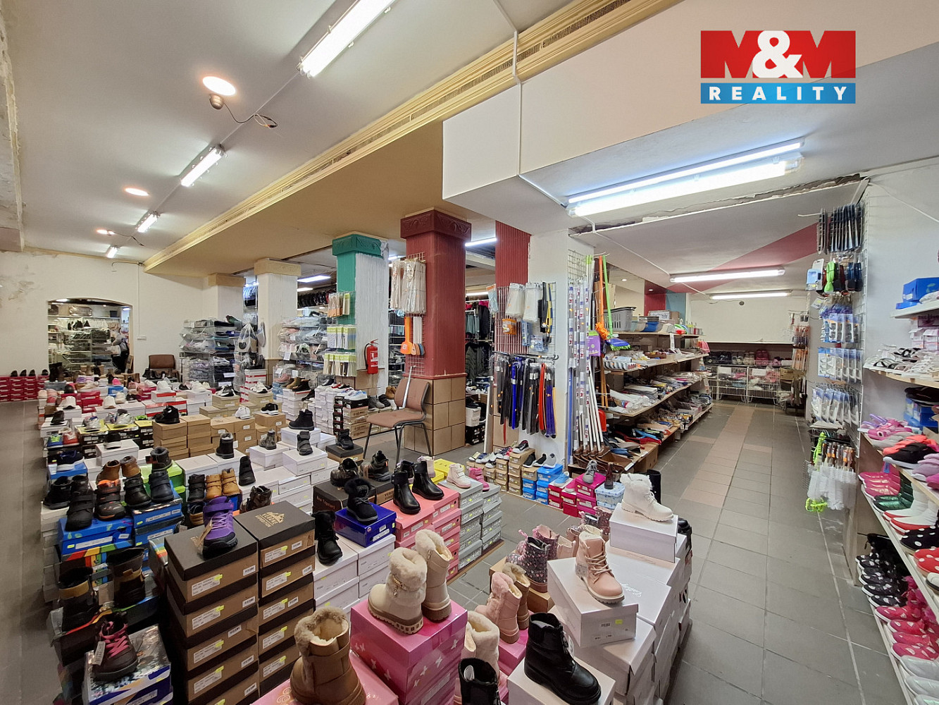 Pronájem obchodních prostor 600 m² — photo 4