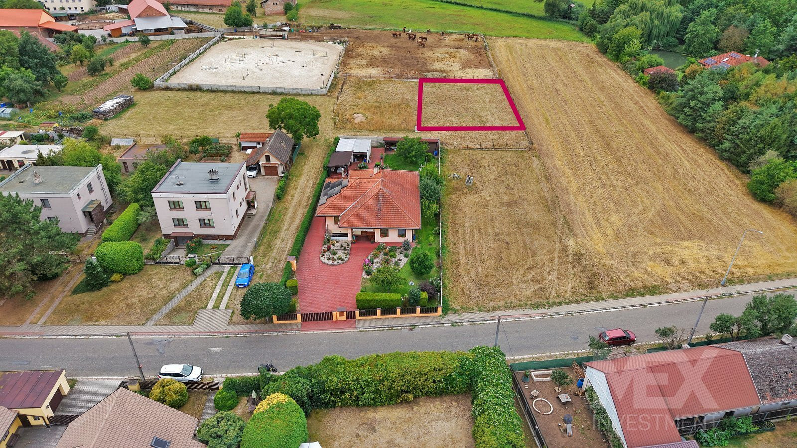 Prodej stavebního pozemku 808 m² – fotografie 4