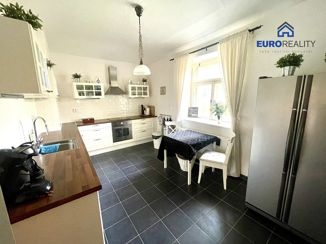 Prodej domu 336 m² s pozemkem 1 412 m² — photo 2
