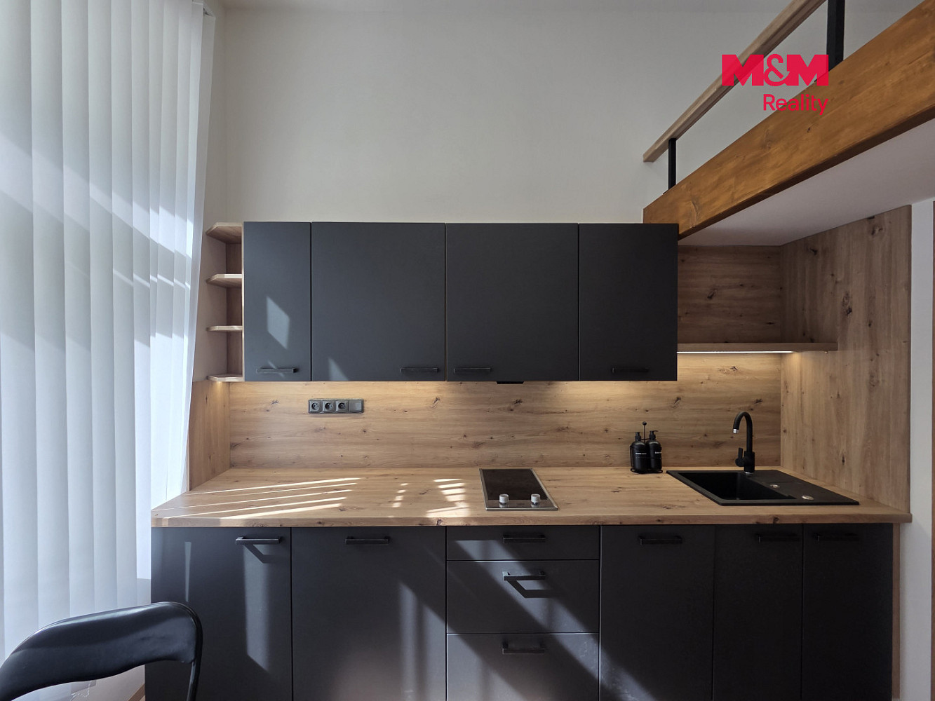 Prodej bytu 1+kk 18 m² — photo 4