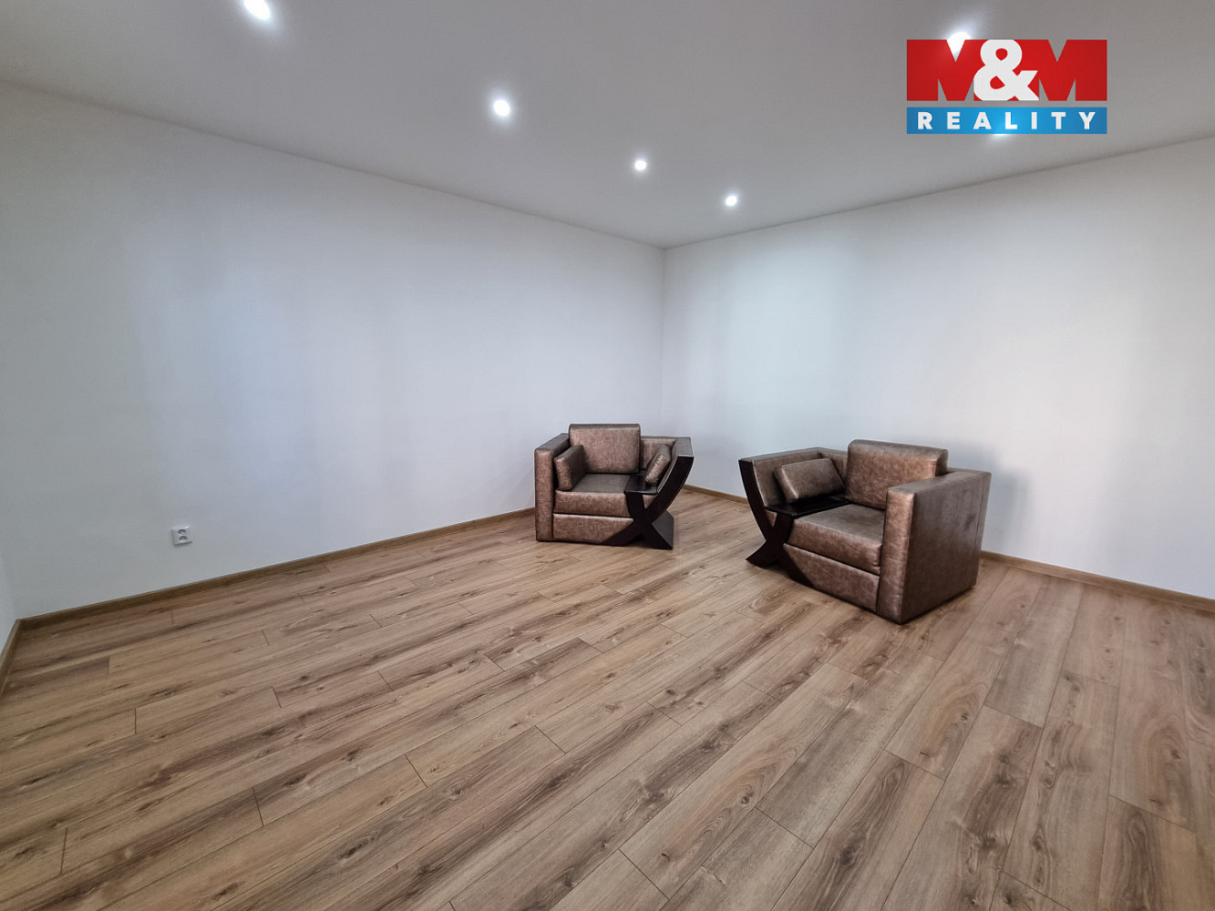 Pronájem bytu 1+1 60 m² – další