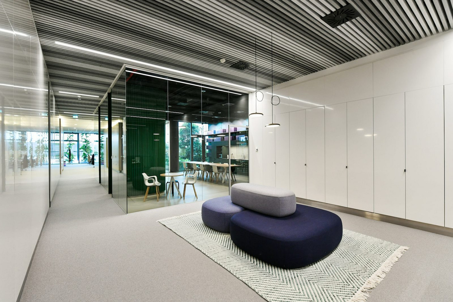 Pronájem kanceláře 1 057 m² – fotografie 3
