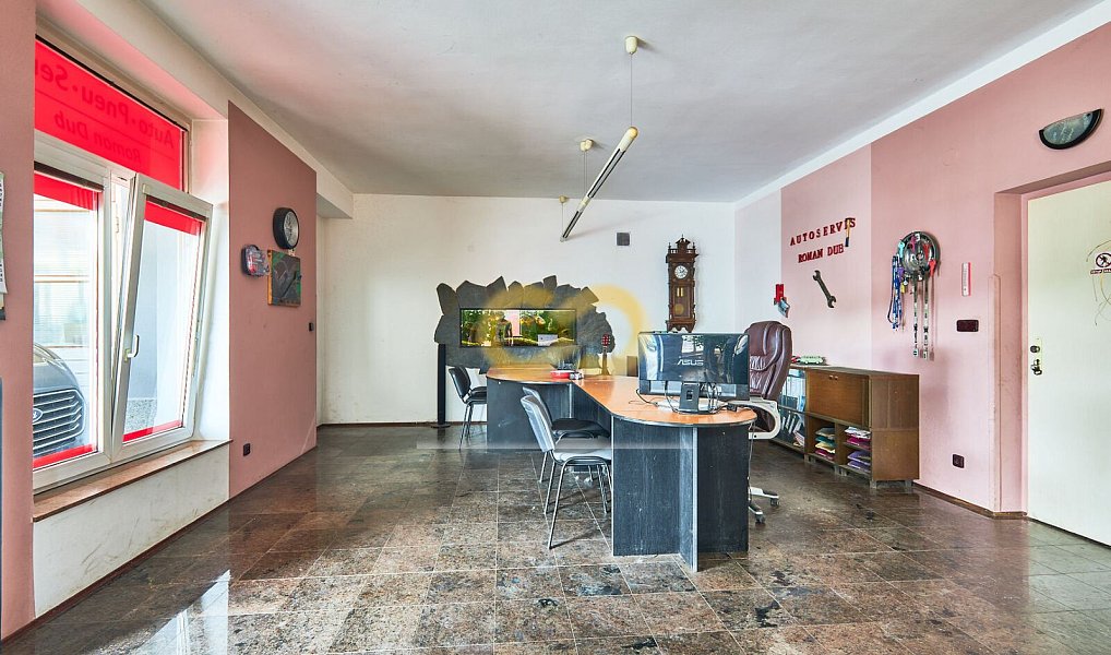 Prodej obchodních prostor 430 m², Písek – náhled fotky 4