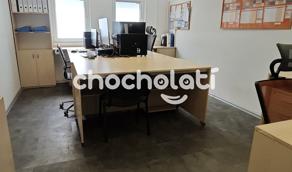 Prodej kanceláře 157 m², Pardubice – náhled fotky 35
