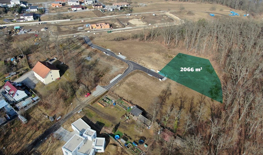Prodej stavebního pozemku 2 066 m², Hluboká nad Vltavou – náhled fotky 4