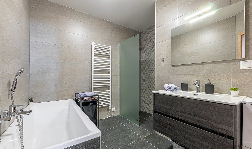 Prodej bytu 4+kk 80 m², Vochov – náhled fotky 5