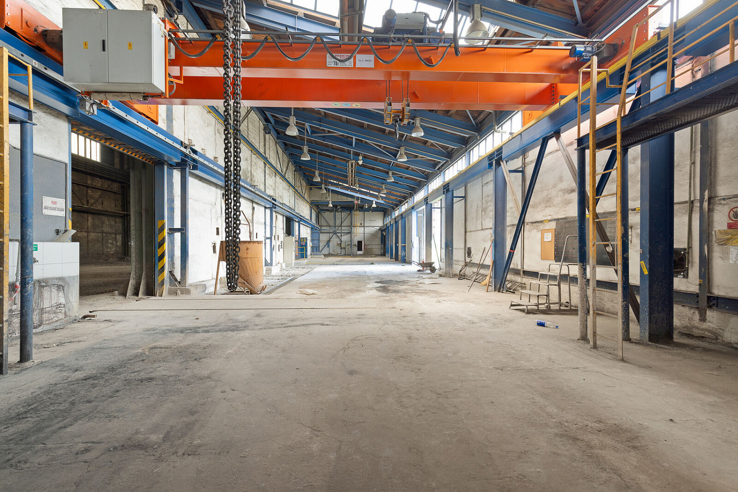 Pronájem výrobních prostor 9 648 m² – fotografie 2