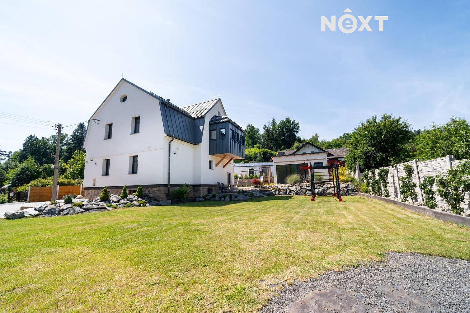 Prodej komerčního objektu (jiného typu) 274 m²