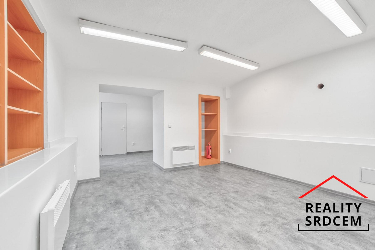 Pronájem kanceláře 52 m² – fotografie 3