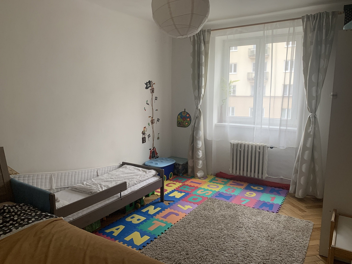 Pronájem bytu 2+1 56 m² – pohled 2