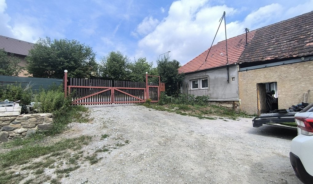 Prodej domu 400 m² s pozemkem 2 476 m², Ledenice – náhled fotky 31