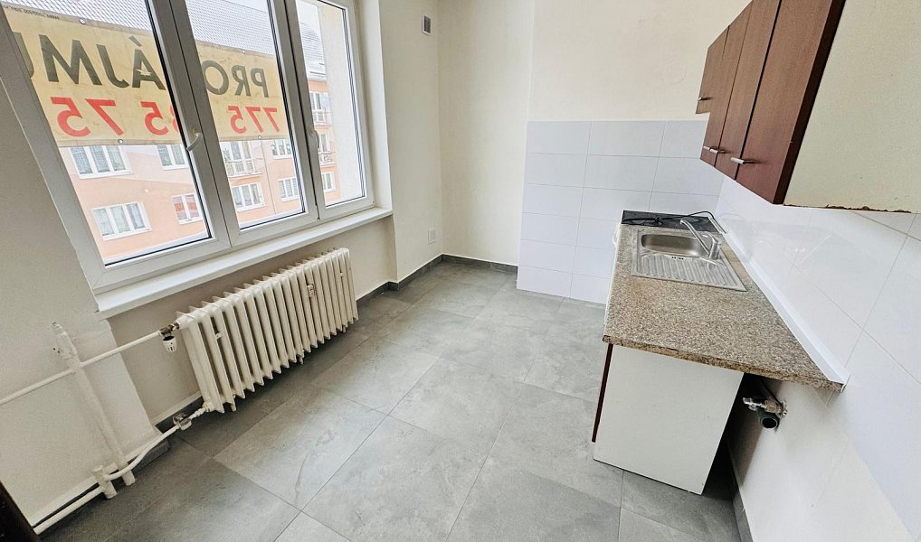 Pronájem bytu 2+1 58 m², Habartov – náhled fotky 2