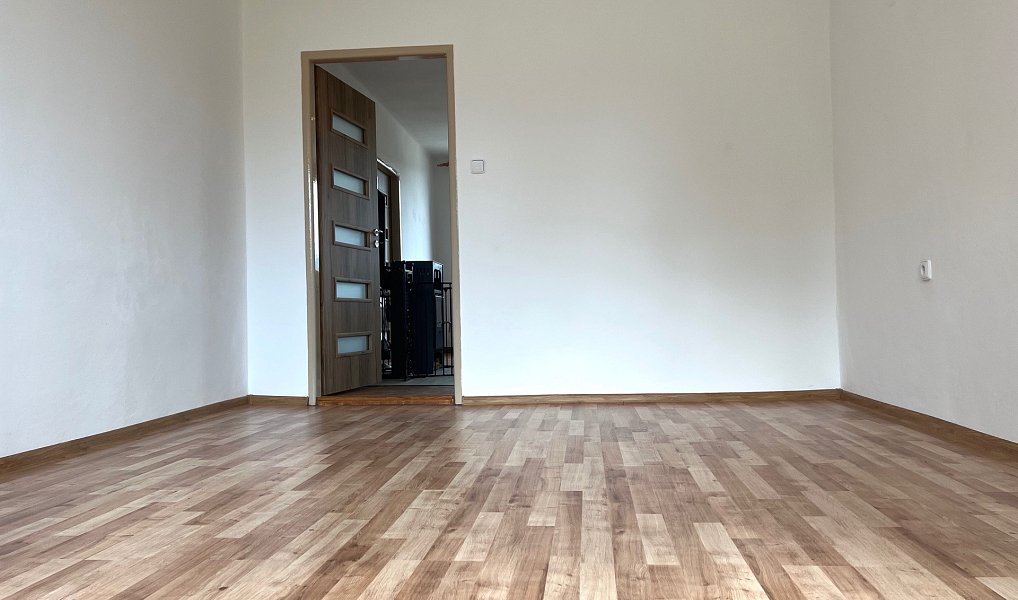 Prodej bytu 3+1 76 m², Nová Pec – náhled fotky 8