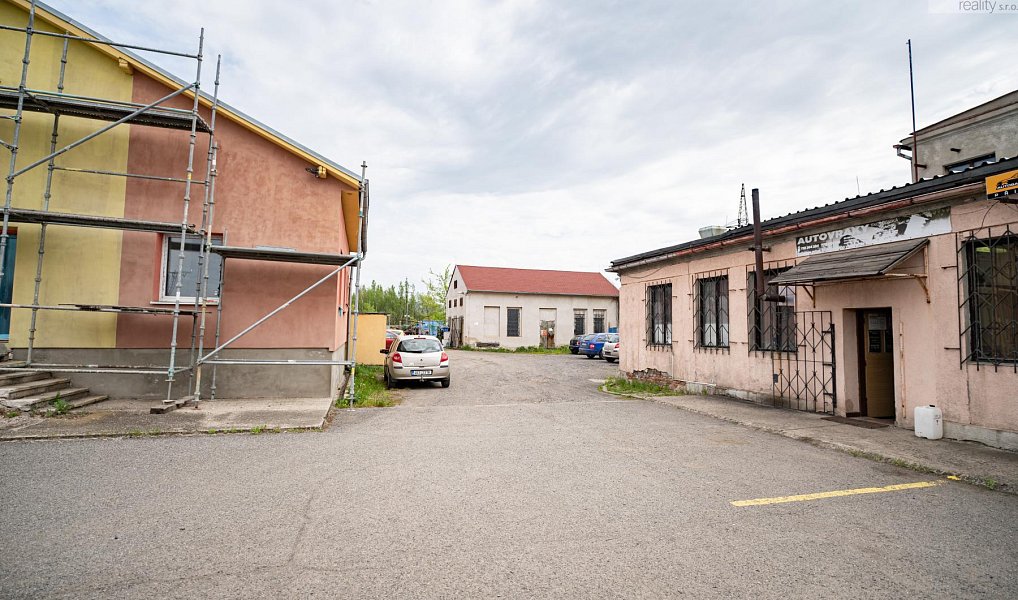 Prodej výrobních prostor 1 652 m², Horní Jiřetín – náhled fotky 16