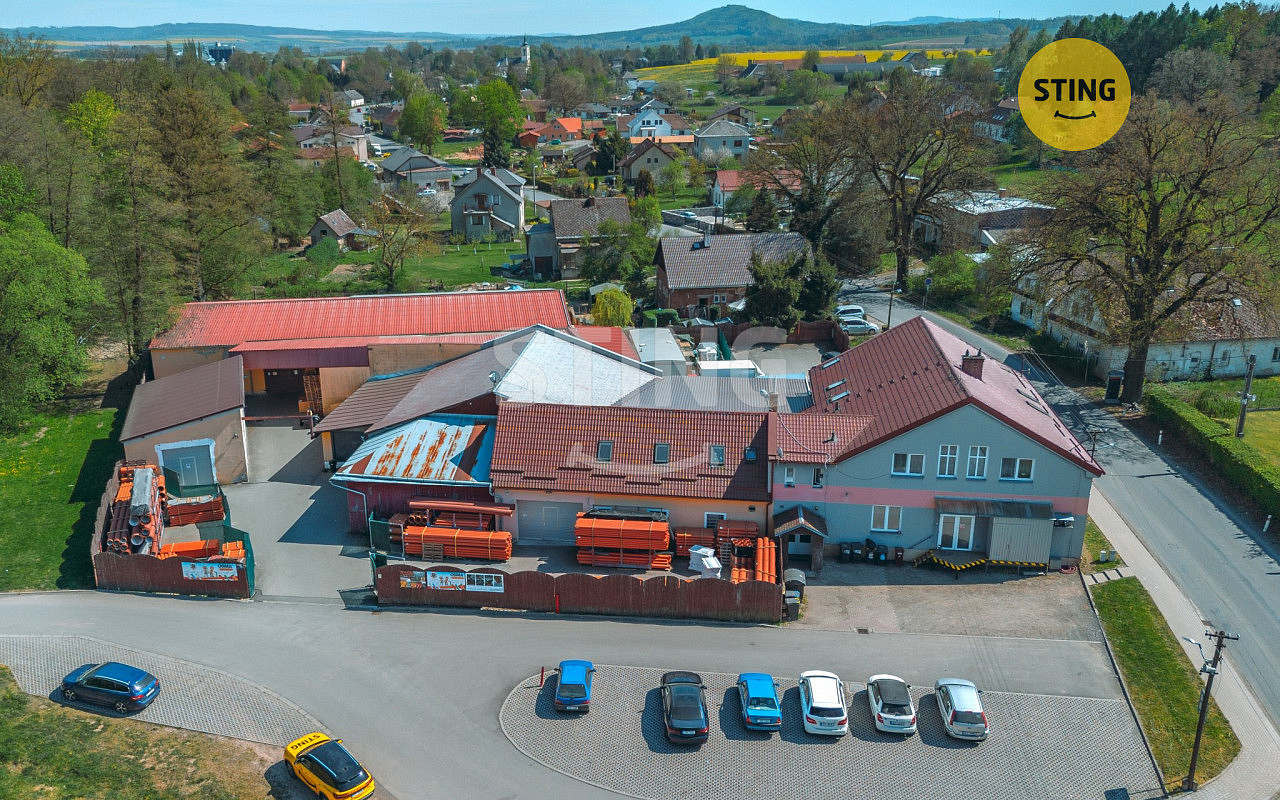 Prodej komerčního objektu (jiného typu) 1 952 m²