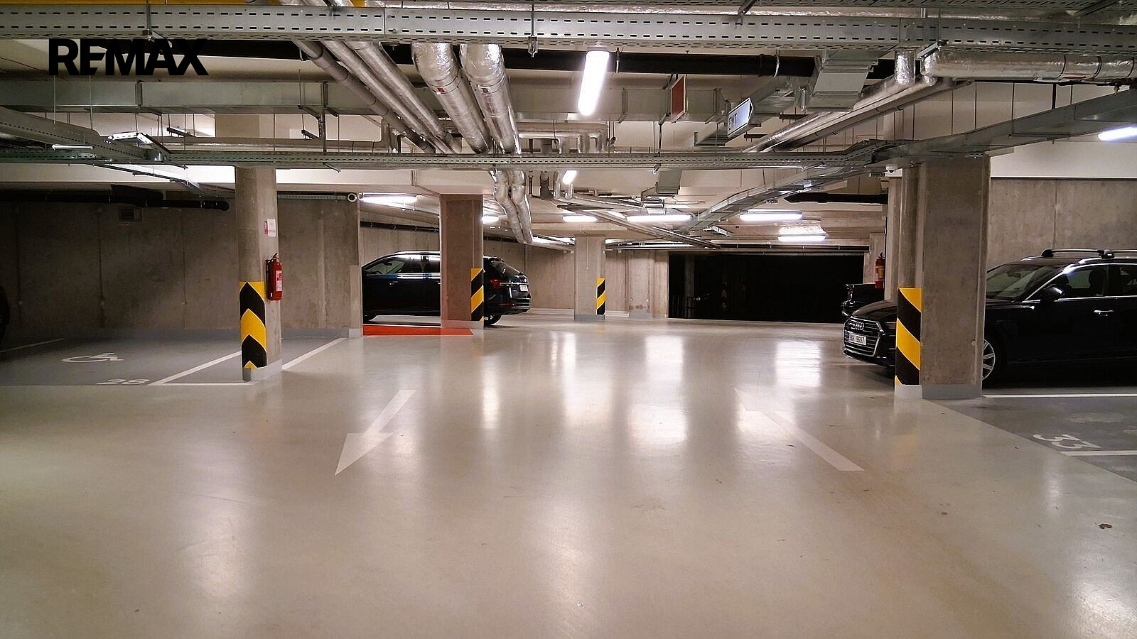 Prodej garážového stání 13 m2