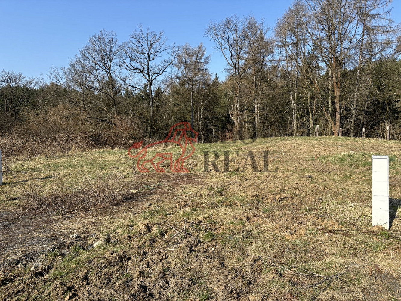 Prodej stavebního pozemku 1 100 m²