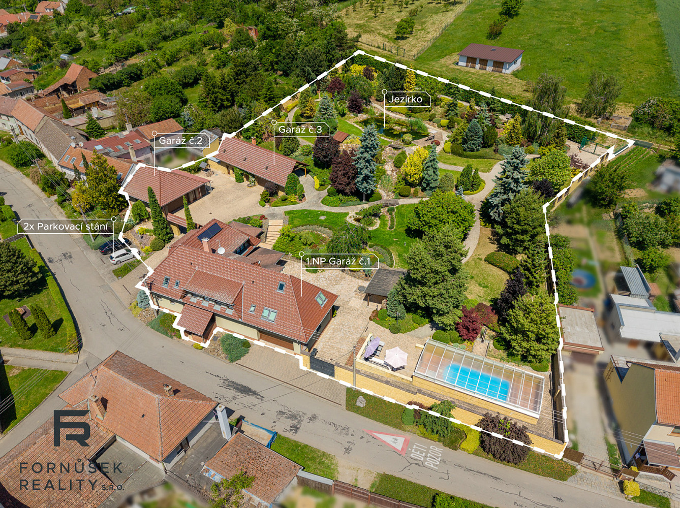 Prodej domu 367 m² s pozemkem 4 806 m²