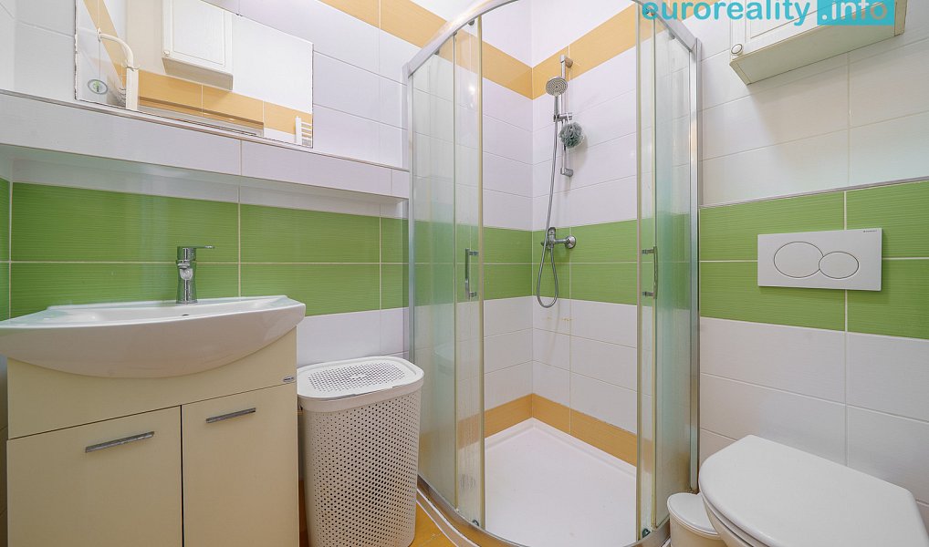 Prodej bytu 3+1 82 m², Karlovy Vary – náhled fotky 7