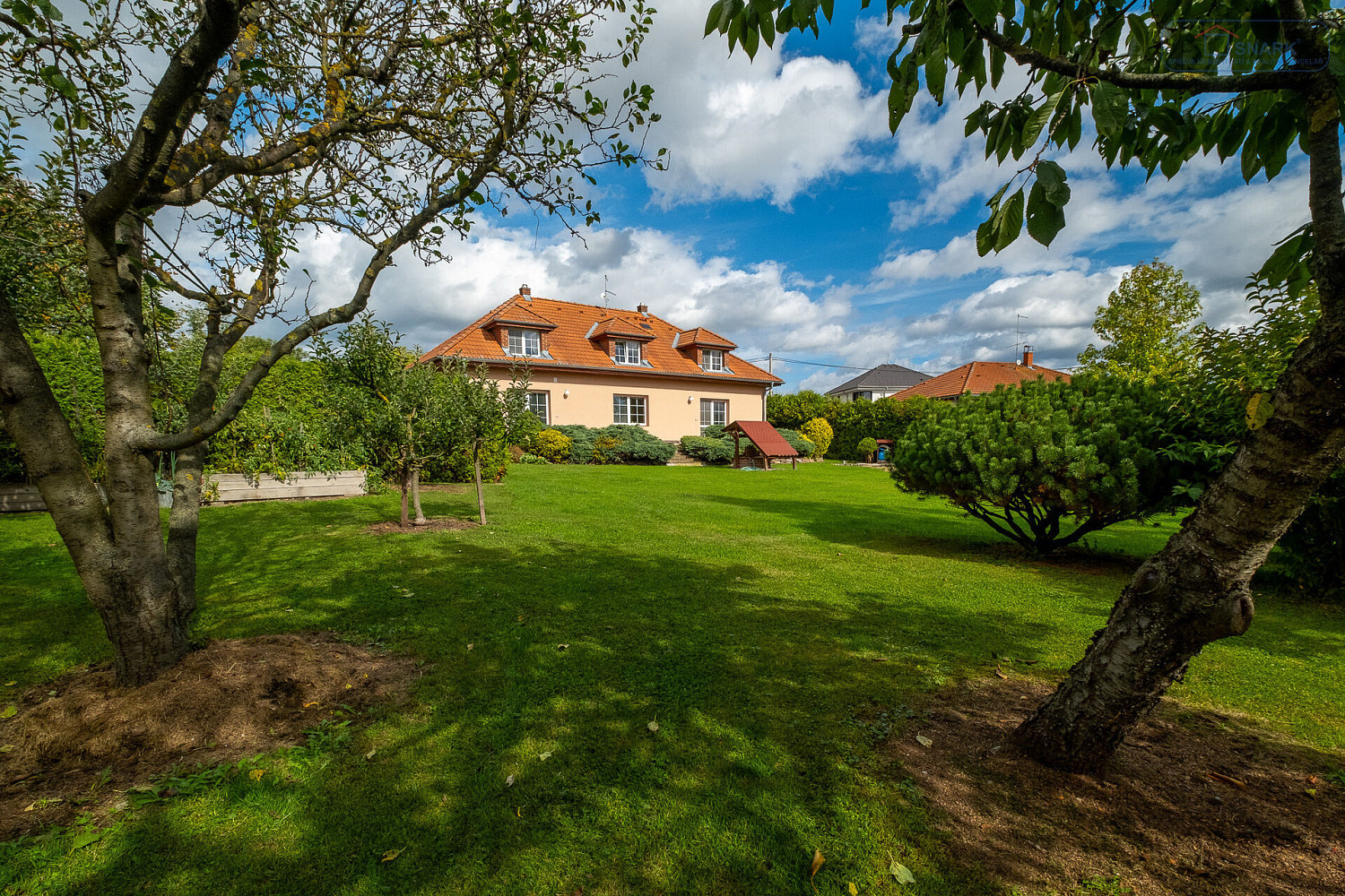 Prodej domu 222 m² s pozemkem 1 934 m² – fotografie 2