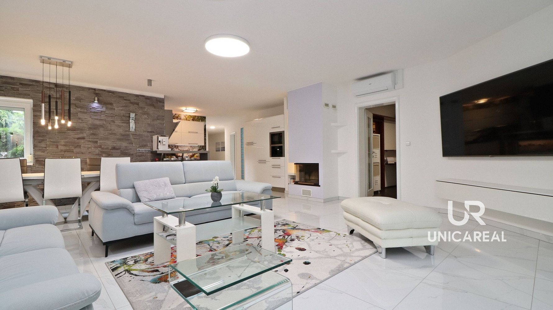 Prodej domu 199 m² s pozemkem 1 395 m² – fotografie 2