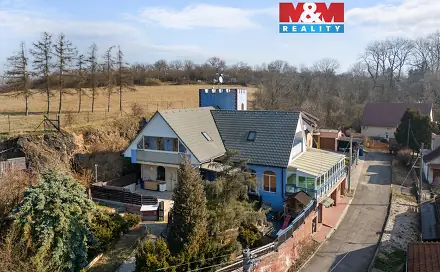 Prodej domu 280 m² s pozemkem 1 065 m², U Potoka, Vodochody - Hoštice, okres Praha-východ