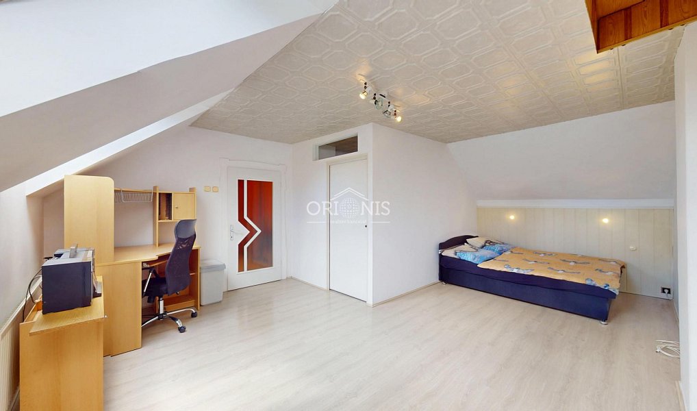 Prodej domu 200 m² s pozemkem 1 002 m², Horní Jiřetín – náhled fotky 3
