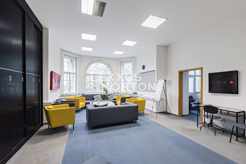 Prodej kanceláře 1 408 m² — photo 3