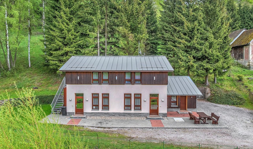 Prodej ubytovacího objektu 159 m², Horní Maršov – náhled fotky 4
