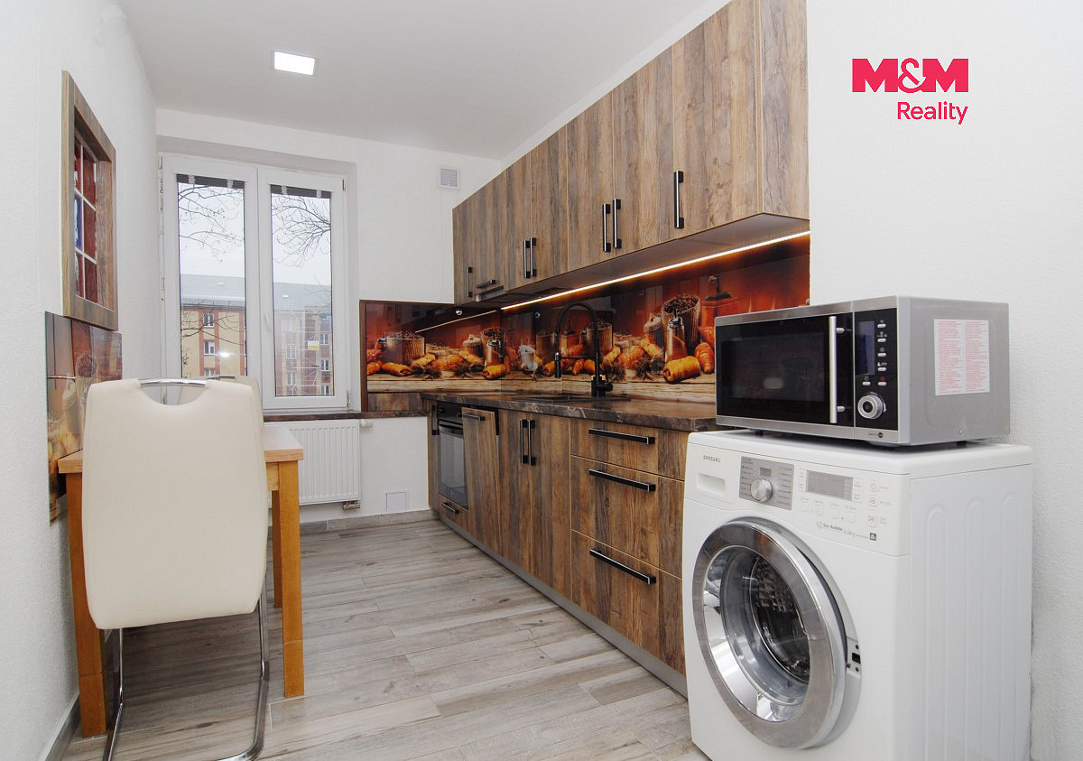 Pronájem bytu 2+1 45 m² – fotografie 3