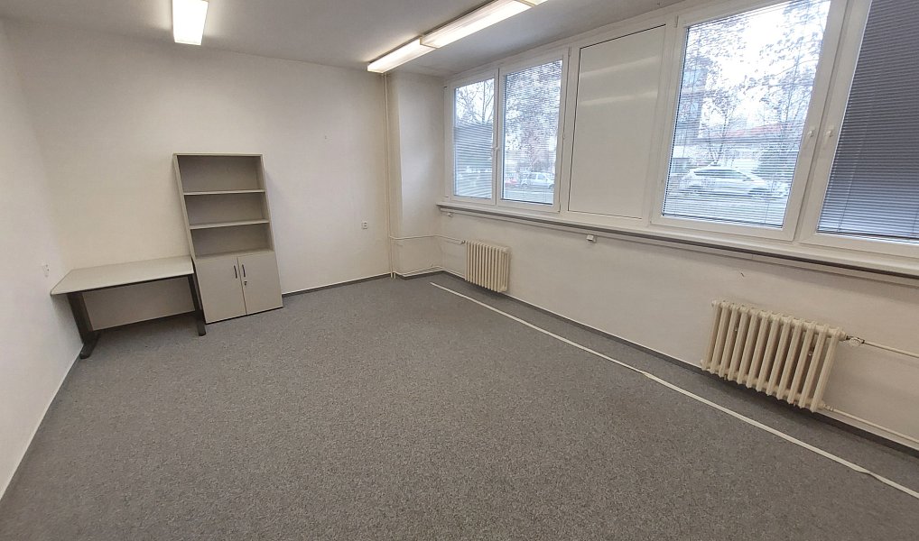 Pronájem kanceláře 25 m², Třebíč – náhled fotky 2