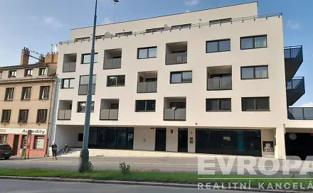 Pronájem bytu 1+kk 49 m², Spojovací, Praha 9 - Vysočany