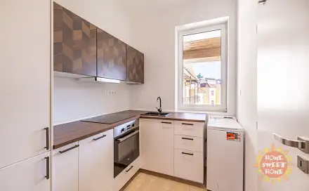 Prodej bytu 1+1 30 m², Roháčova, Praha 3 - Žižkov