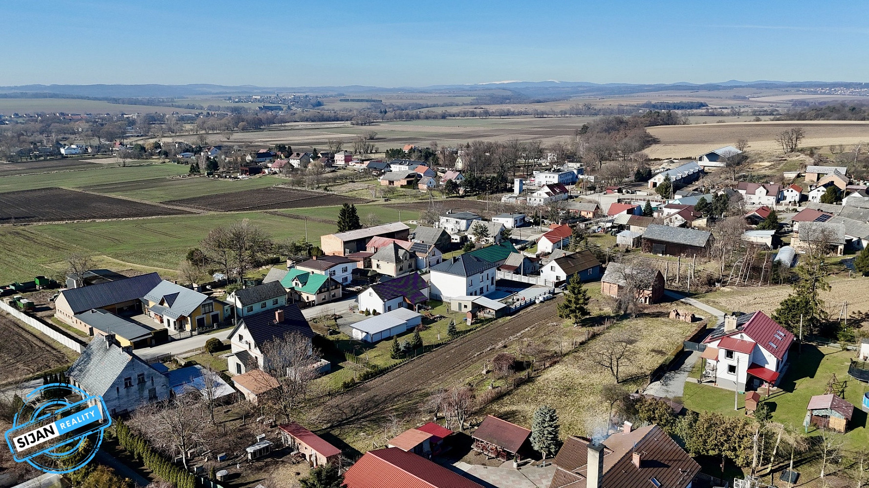 Prodej stavebního pozemku 1 300 m² – fotografie 4