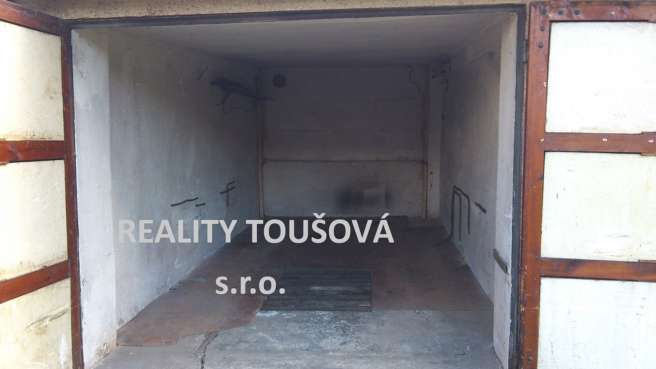 Prodej řadové garáže plzeň-lukavická ulice — photo 3