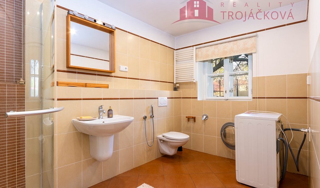 Prodej domu 260 m² s pozemkem 488 m², Rožnov pod Radhoštěm – náhled fotky 7