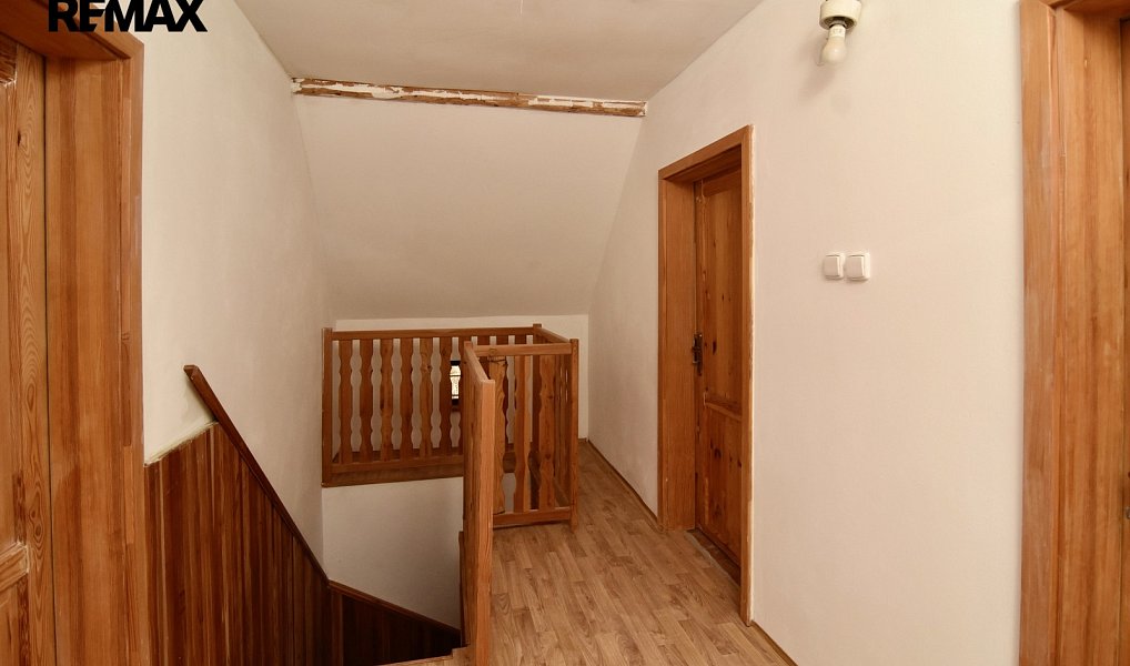 Prodej domu 170 m² s pozemkem 725 m², Bečov nad Teplou – náhled fotky 12