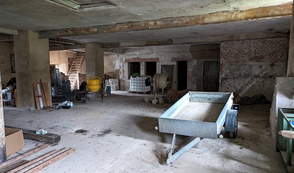 Prodej skladovacích prostor 1 900 m², Svijanský Újezd – náhled fotky 8