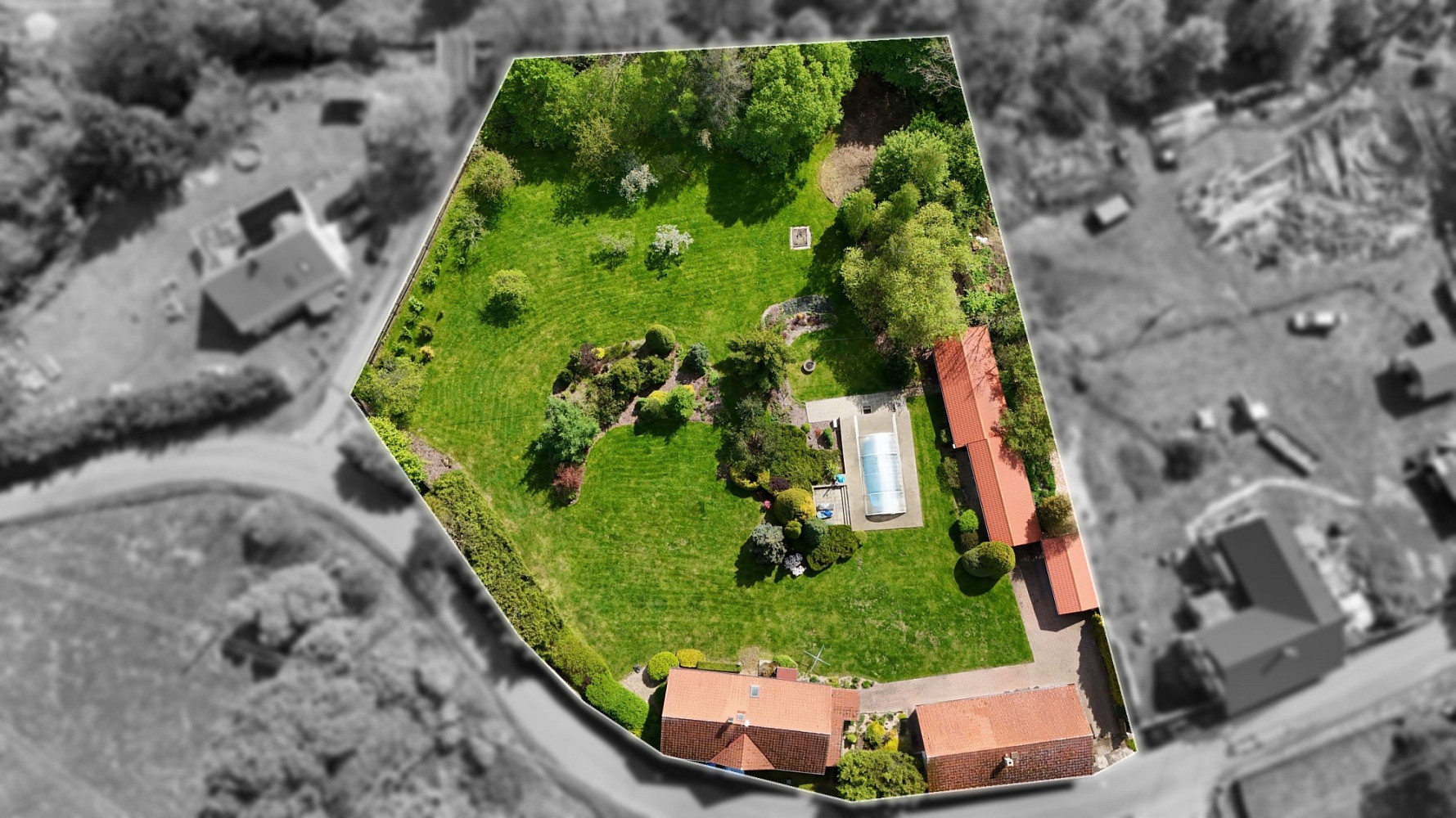 Prodej domu 340 m² s pozemkem 4 725 m² – fotografie 2