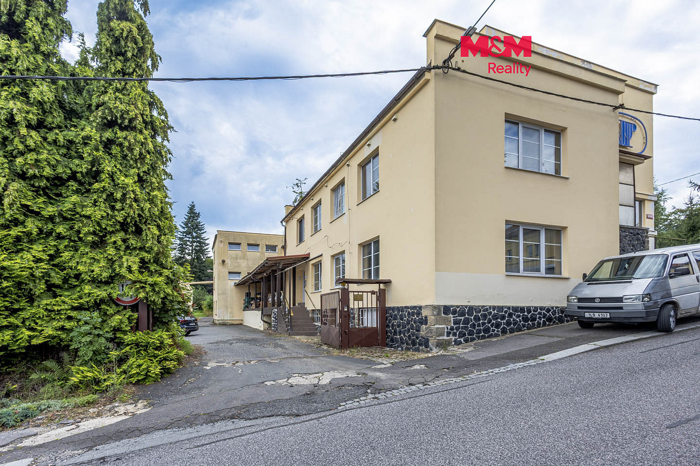Prodej výrobních prostor 2 651 m²